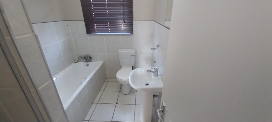 4 Bedroom Property for Sale in Gonubie Eastern Cape